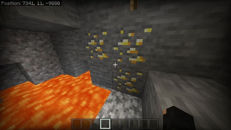 Как сделать кирку в Minecraft8